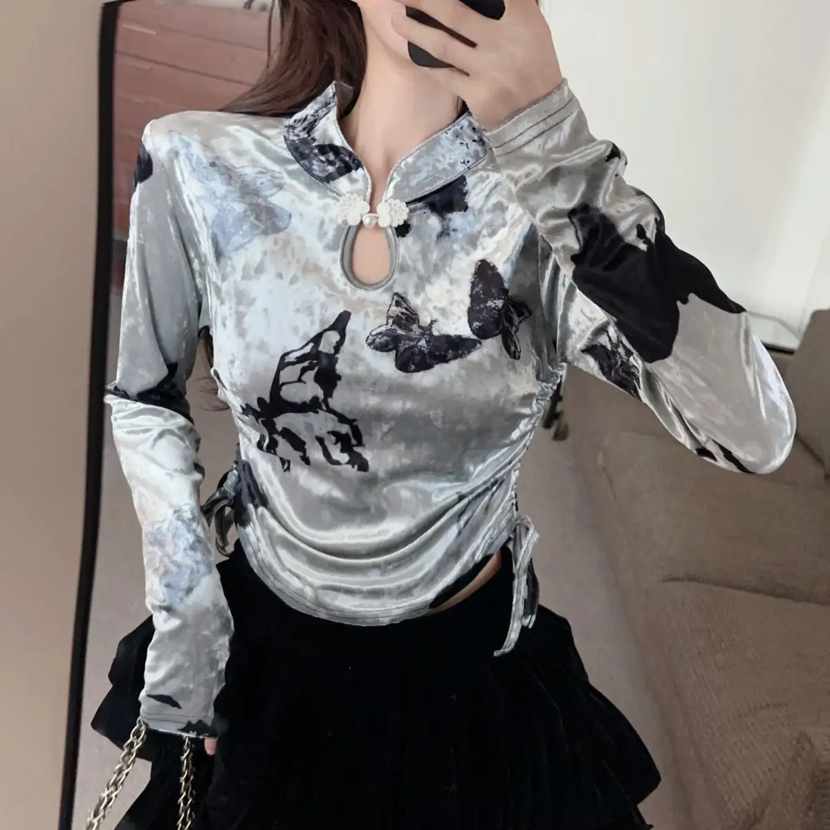 Autumn and Winter New Spicy Girl Floral Interior with Women\'s New Chinese Qipao Collar Buckle Pleated Velvet Top