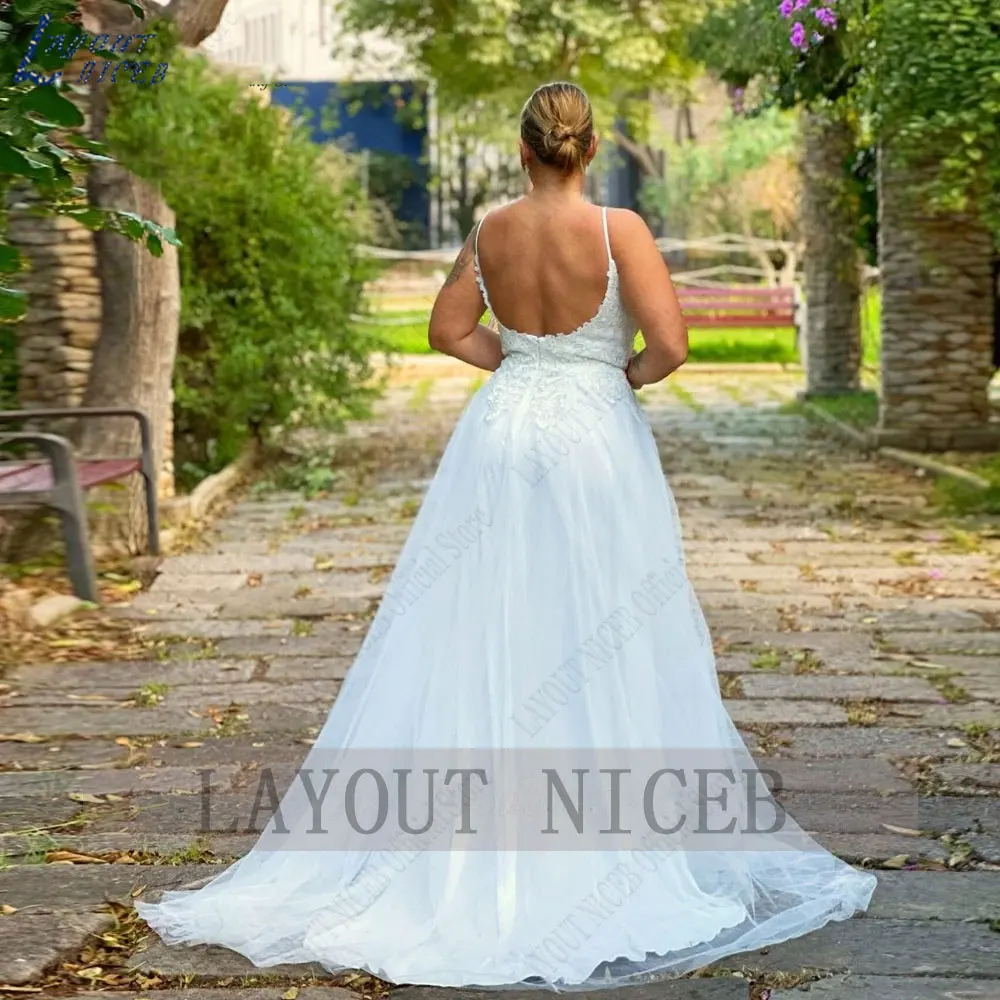 LAYOUT NICEB Lace Appliques Plus Size Wedding Dress Sleeveless Backless Bride Gown Spaghetti Straps A-Line Tulle Vestidos 2024