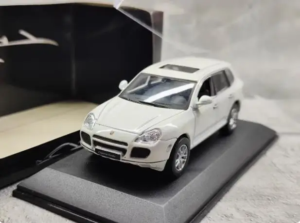 

1/43 New Arrival Special Price Diecast Metal German Luxury Off-Road Car Model Furniture Display Collection Toys For Children