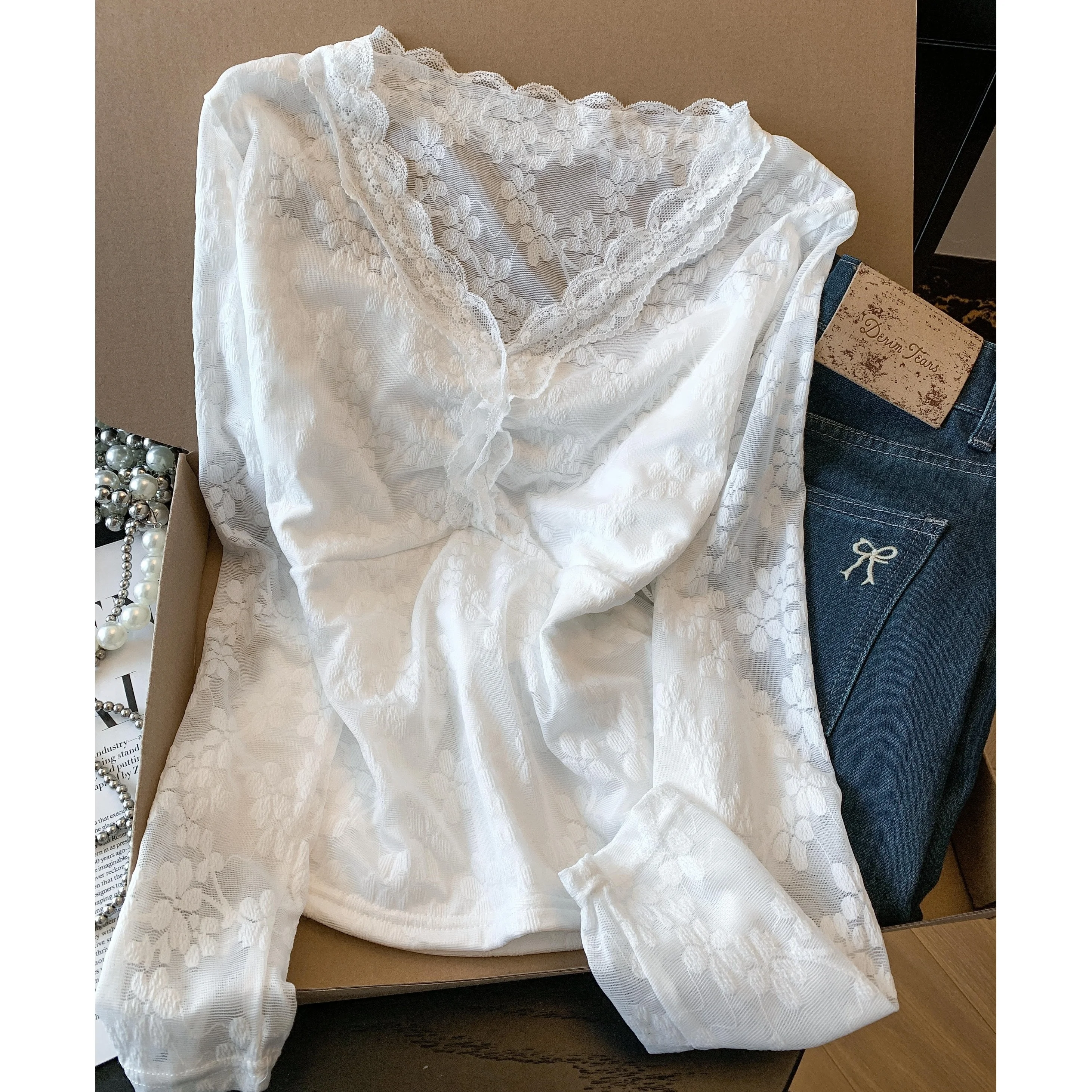 

Женская базовая блузка Pure Desire с V-образным вырезом и кружевом, утепленная флисом, модный топ для многослойных образов, повседневный стиль, длинный рукав