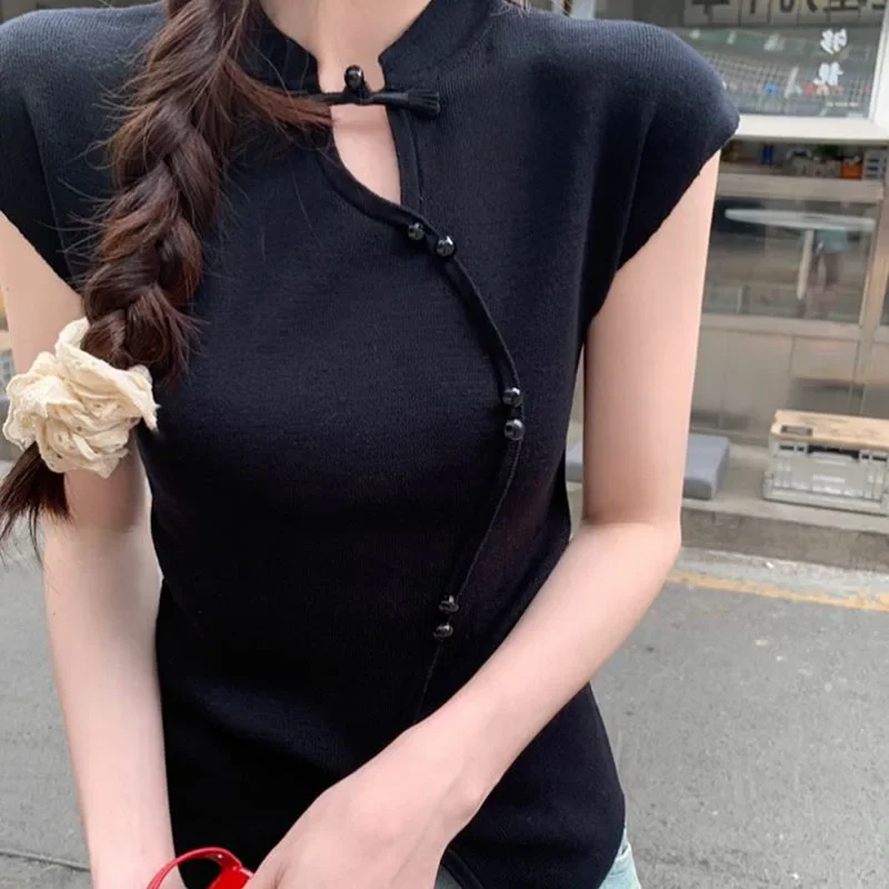 Suéter fino de seda de hielo para mujer, Jersey de manga corta con cuello levantado, diseño con hebilla, temperamento, top de punto corto, novedad de verano, 2024