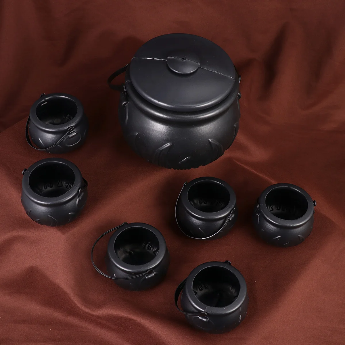 

Halloween Bucket Black Cauldron Plastic Witch Pot of Gold Kids Trick Treat Snack Toy Container Portable Party Accessory
