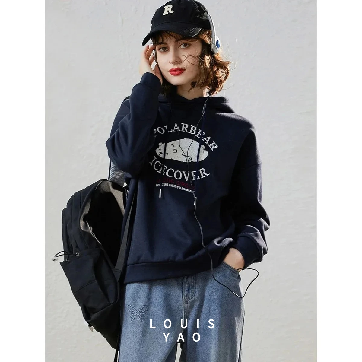 Casual Embroidered Loose Women's Hoodie 2025 Winter Thick Velvet Fashionable Personalized Long Sleeve Sweatshirts