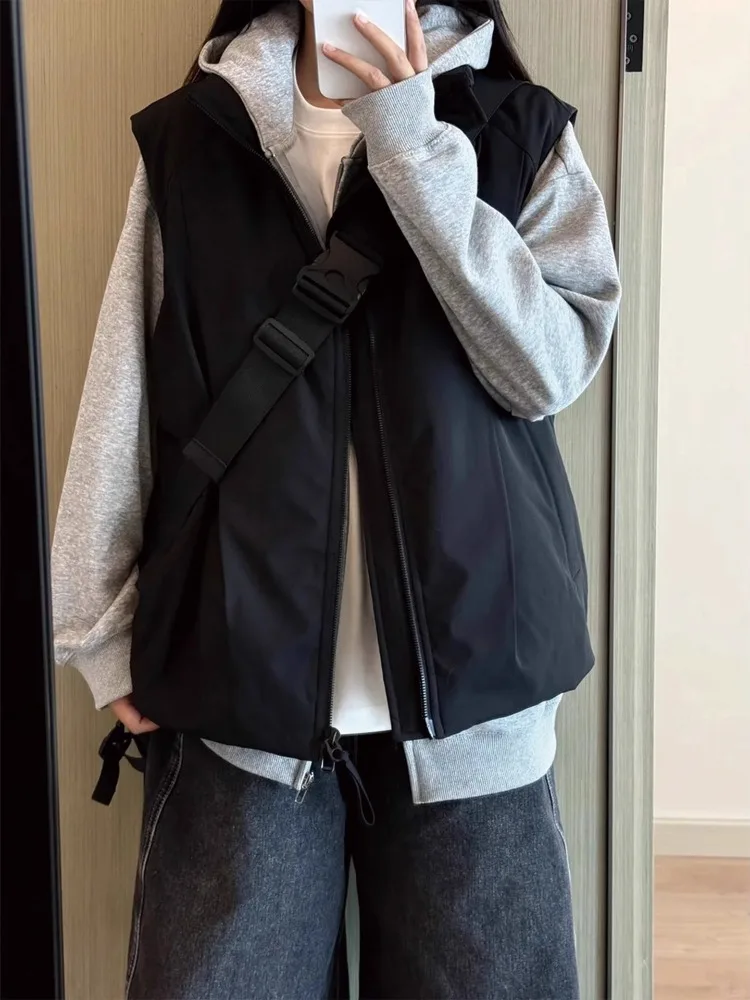 

Bla down Cotton Vest Men's Thiened Autumn Winter Outerwear Warm Svel Tank Top Couple's American Sle oulder Coat