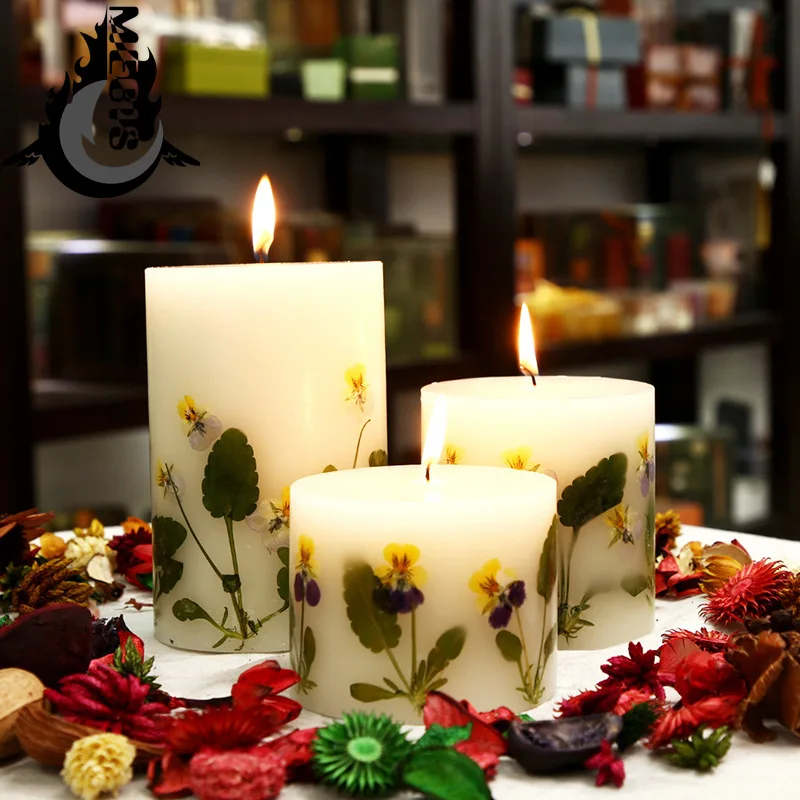 wholesale Wedding Large Candles Set Dried Flower Pillar Scented Candle Handmade White Decorative Aromatic Candles Dining