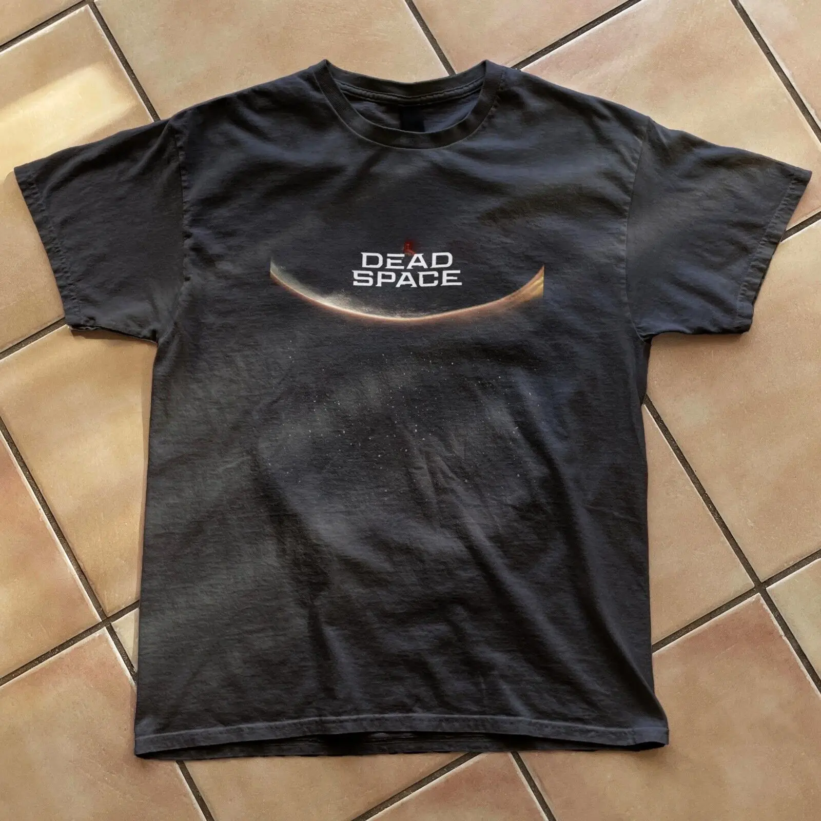 Old School Dead Space Glowing Planet vintage tee, thrift aesthetic y2k gaming