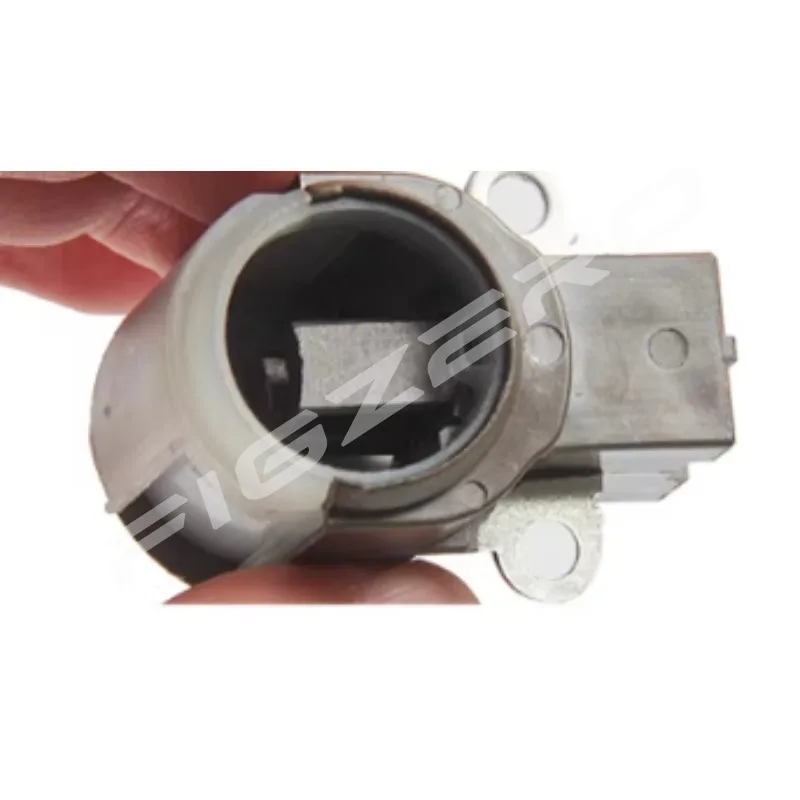 AC Generator Carbon Brush Box Holder Bracket for Suzuki S-cross Xiaotu Alivio Vitara New Automobile Part