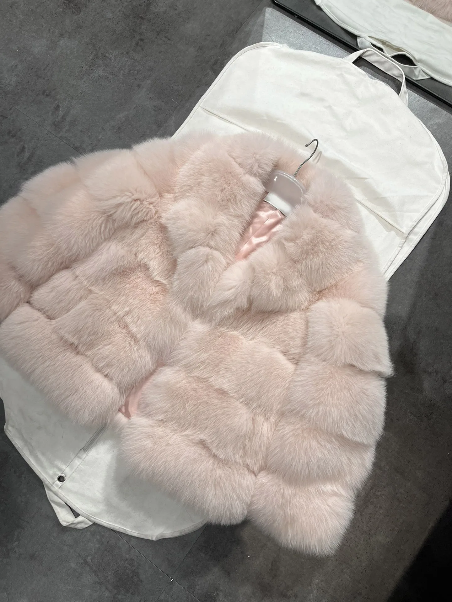 Women's Clothing High quality fashionable pink fur suit collar jacketAutumn Winter New 101165