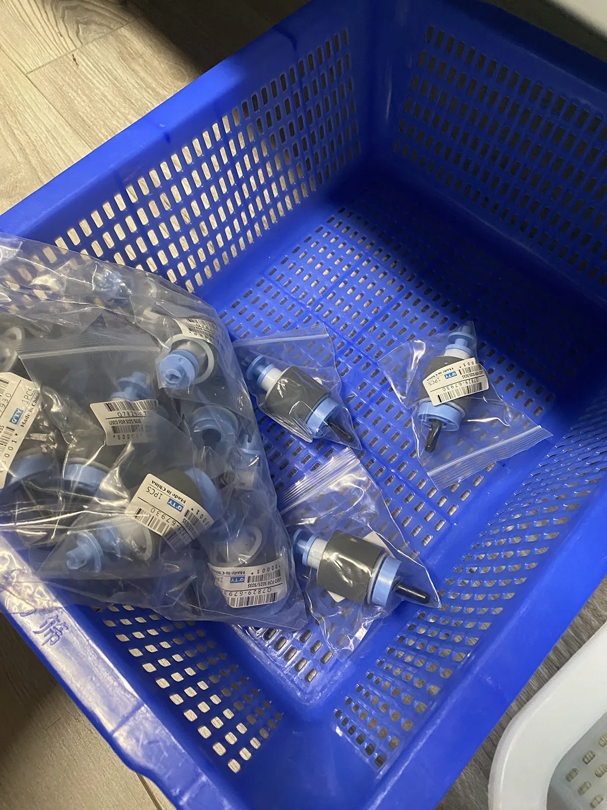 

1X RM1-2998-000 Tray 2 3 Pickup Roller for HP LaserJet M5025 M5035 M5039 700 M712 M725 / 5025 5035 5039 712 725