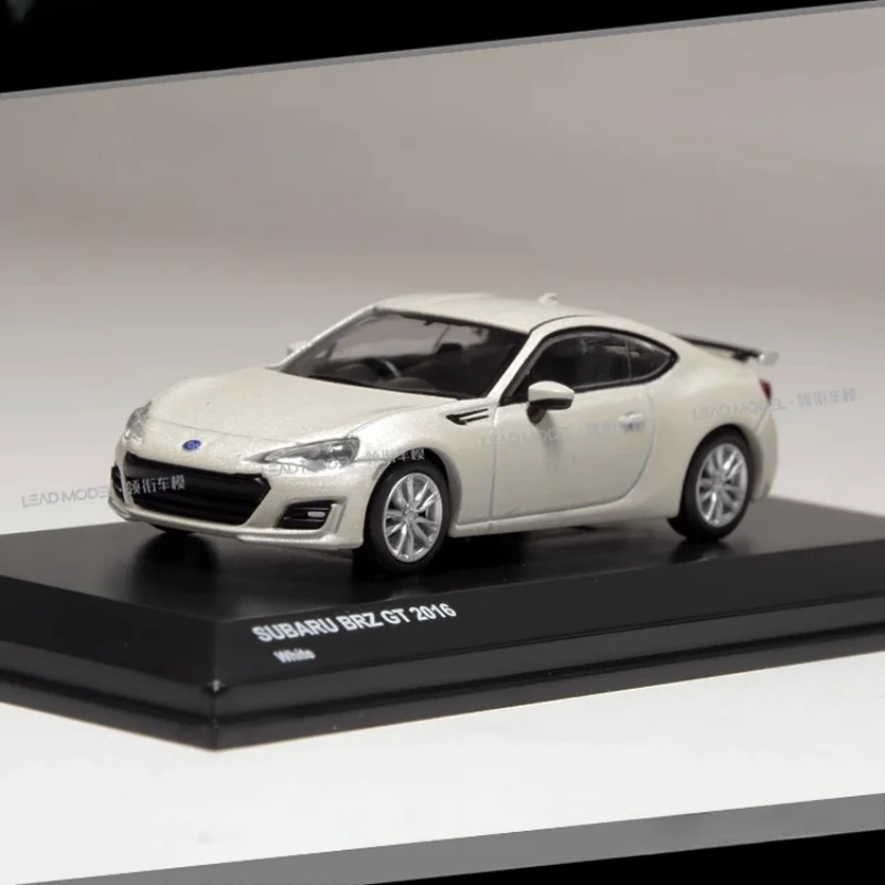 1:64 โมเดลรถ Subaru BRZ สีขาว, โลหะผสมหล่อแบบคงที่รถจิ๋วน้ําเล่นโมเดล, ของเล่นที่ชื่นชอบของเด็กผู้ชาย, คอลเลกชันสําหรับผู้ใหญ่