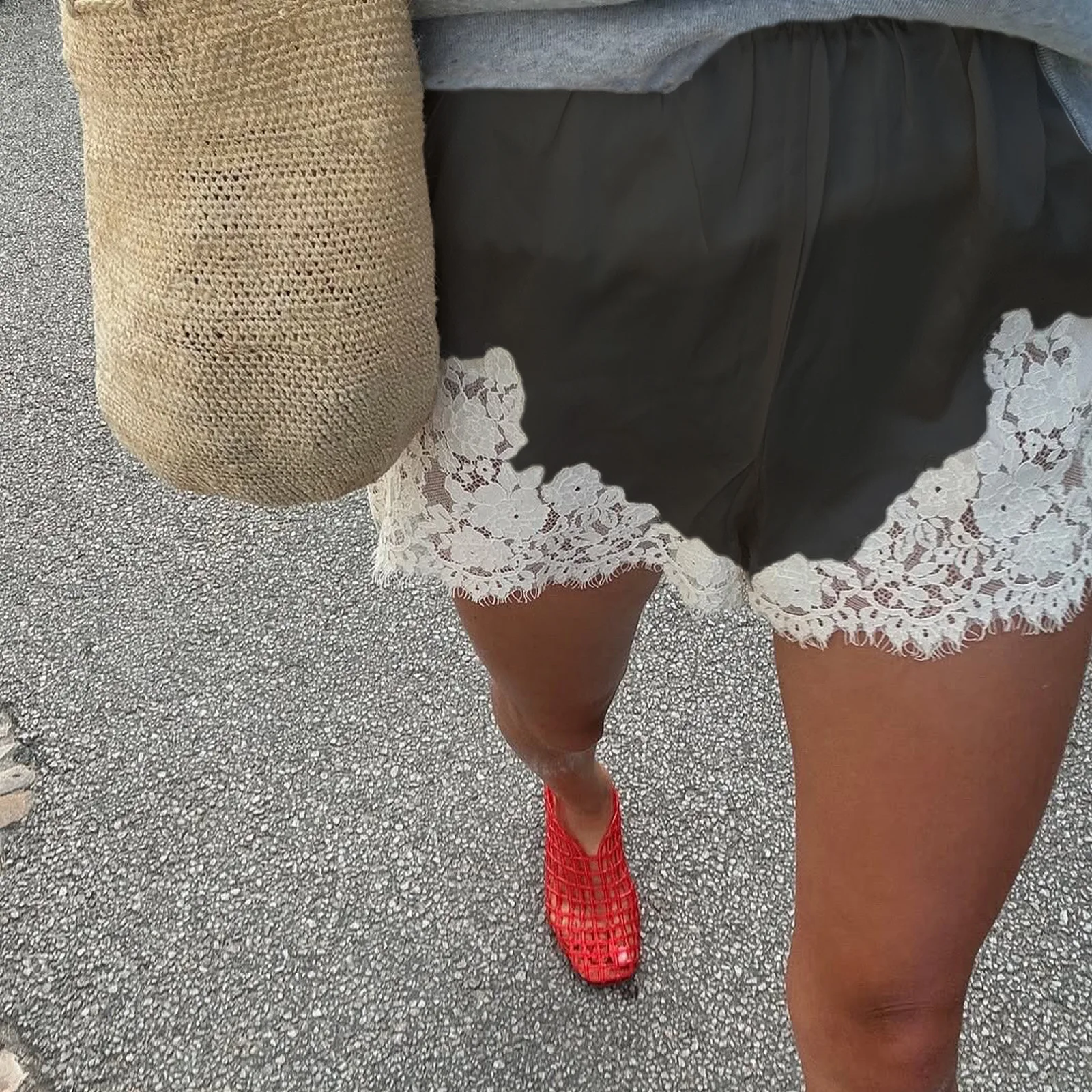 Women Lace Ruffled Solid White Shorts 2026 Summer Autumn Fashion Sweet Satin Female Short Pants Holiday Beach Lady Clothing