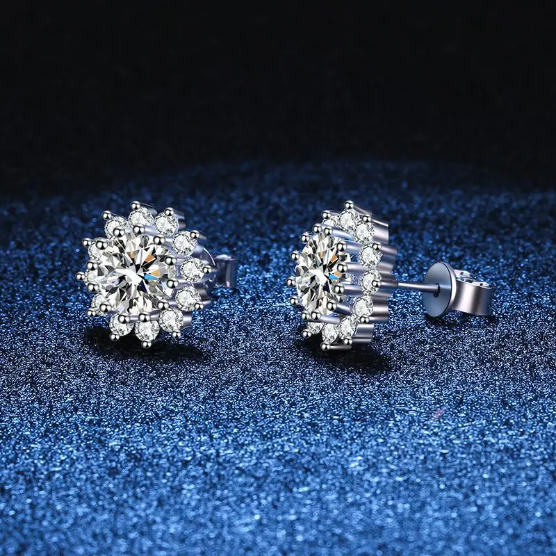 18K platinum diamond earrings sunflower plated PT950 platinum earrings 50 cents one carat D color moissanite