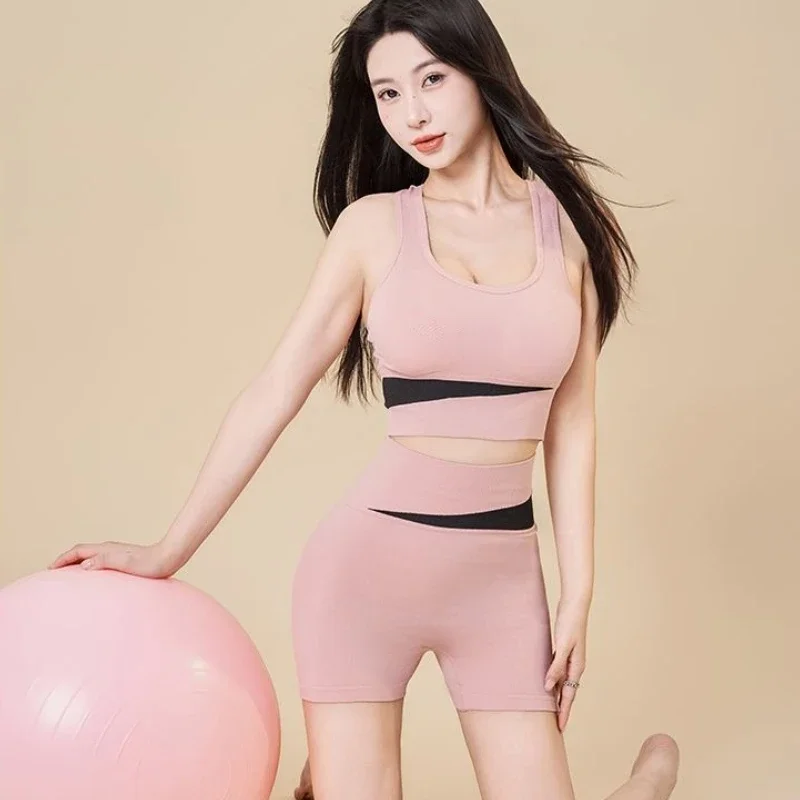 Korte sets voor dames 2-delig tanktop trainingspak zwart kleding trend 2025 zomer mode klassieke nieuwe producten kit vrouw shorts