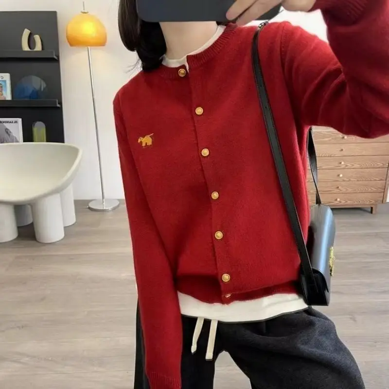 

Exquisite Embroidery New Pony Round Neck Loose Casual Knitted Cardigan Autumn And Winter Single Row Woolen Sweater Jacket