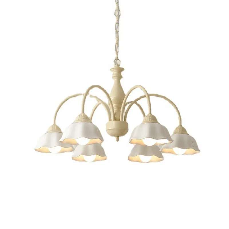 

French cream wind, chandelier Nordic modern, retro ceramic Internet celebrity bed and breakfast living room restaurant