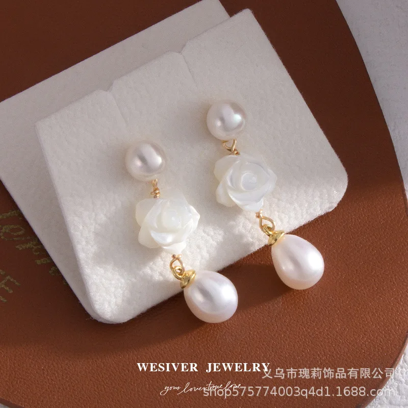 

Natural freshwater pearl stud earrings women's rose exquisite earrings new versatile earrings high-end jewelry