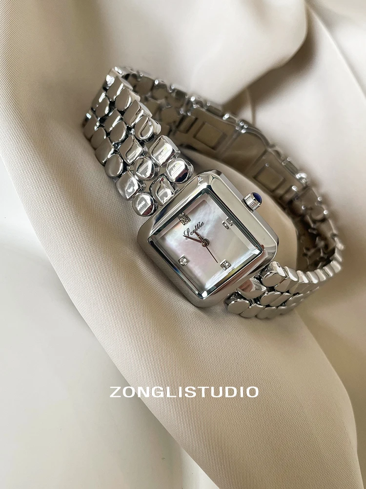 Elegant Women'S Wristwatch With A Luxurious Square Dial, A Sophisticated Quartz Watch For Ladies, A Perfect Gift For Women.