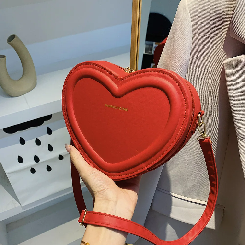 2024 New Peach Heart Sling Purses PU Leather Women Small Crossbody Bag Love Shaped Fashion Satchel Ladies Retro Red Shoulder Bag