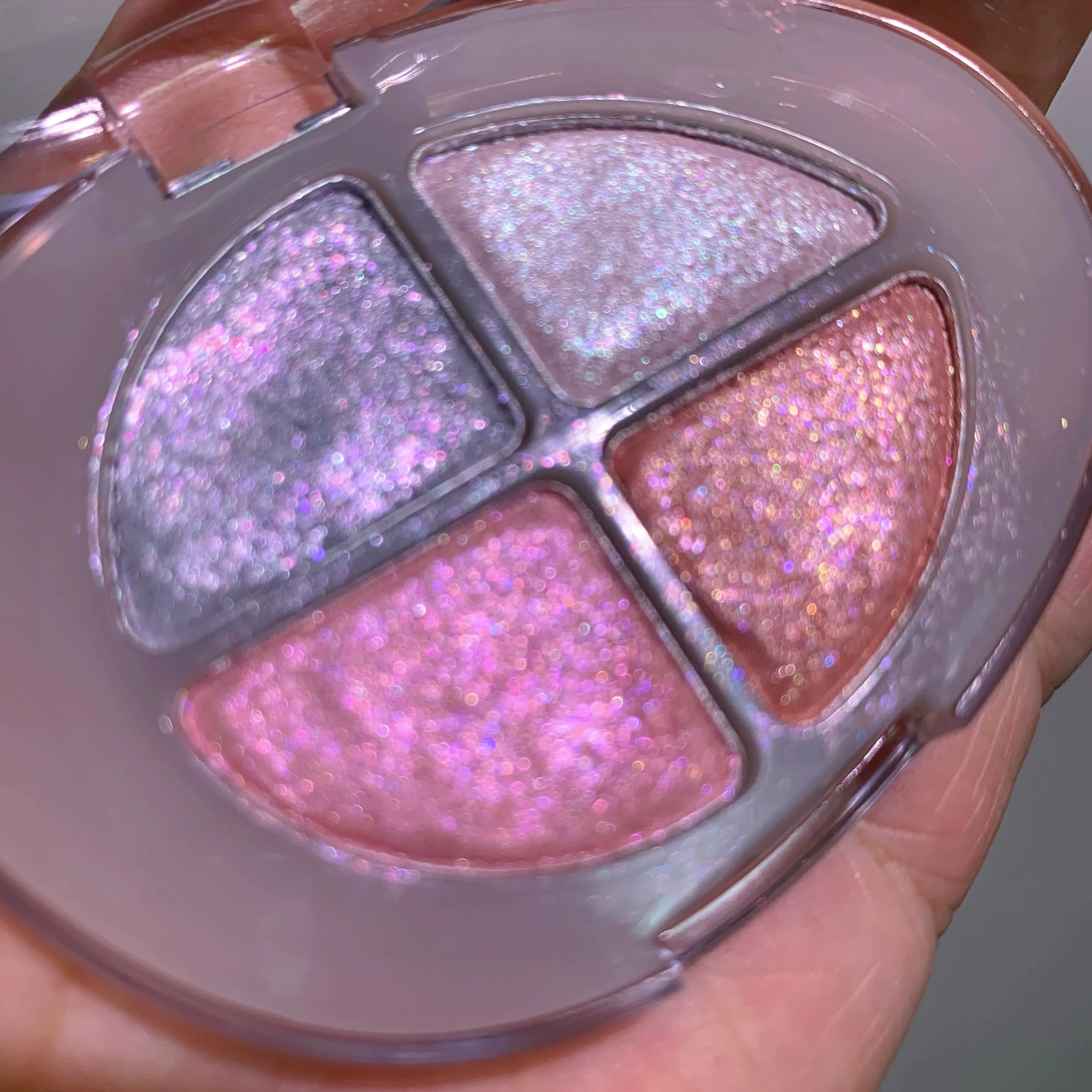 Four-color Eyeshadow Palette Glitter Pearlescent Flash Chameleon Shimmer Highgloss Portable Eye Shadow Eye Makeup view 4