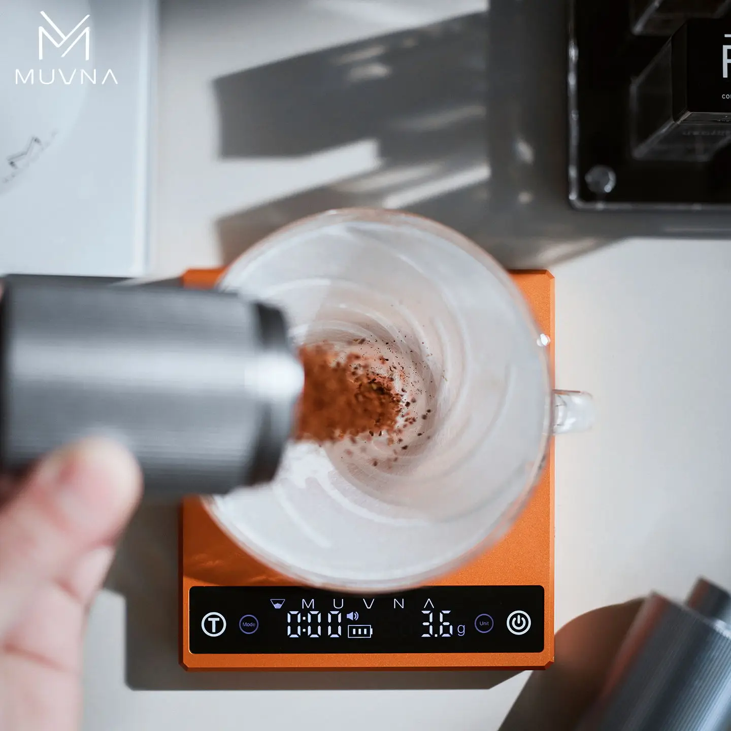 ميزان القهوة MUVNA Zero G PLUS 0.1 كجم/ميزان إلكتروني للقهوة المخمرة يدويًا، مقياس إلكتروني ذكي من Barista Espresso باللون الأسود