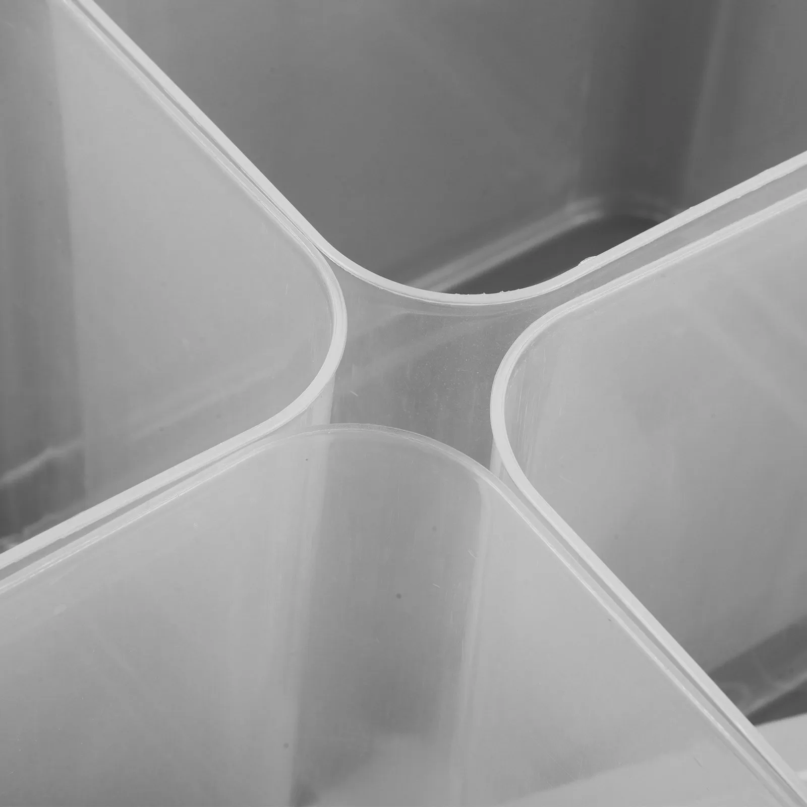 8L Transparent Plastic Divided Food Storage Container 4 Compartment Airtight Kitchen Organizer for Grains Cereals Tea Leaves