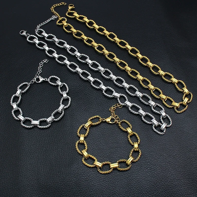 قلادات بسيطة مطلية بالذهب عيار 18 قيراط 316L من الفولاذ المقاوم للصدأ ملولبة بيضاوية الشكل قلادة مجوهرات هدايا للنساء 2025