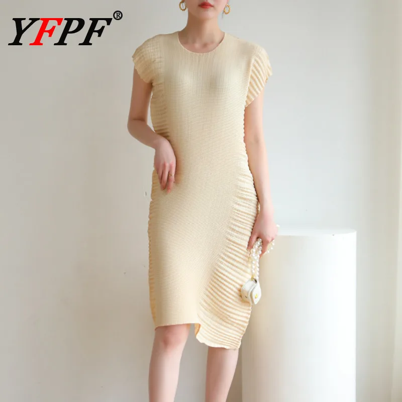 

YFPF Summer Short Sleeve Pleated Dress For Women Solid Color O Neck Loose Mid Length Dresses Fashion 2025 New Clothing 3A313