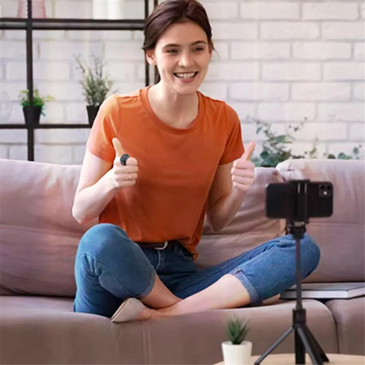 AAAE Wireless BT Shutter Release Button Mini Fingertip Ring Remote Control Phone Selfie Controller Self-Timer