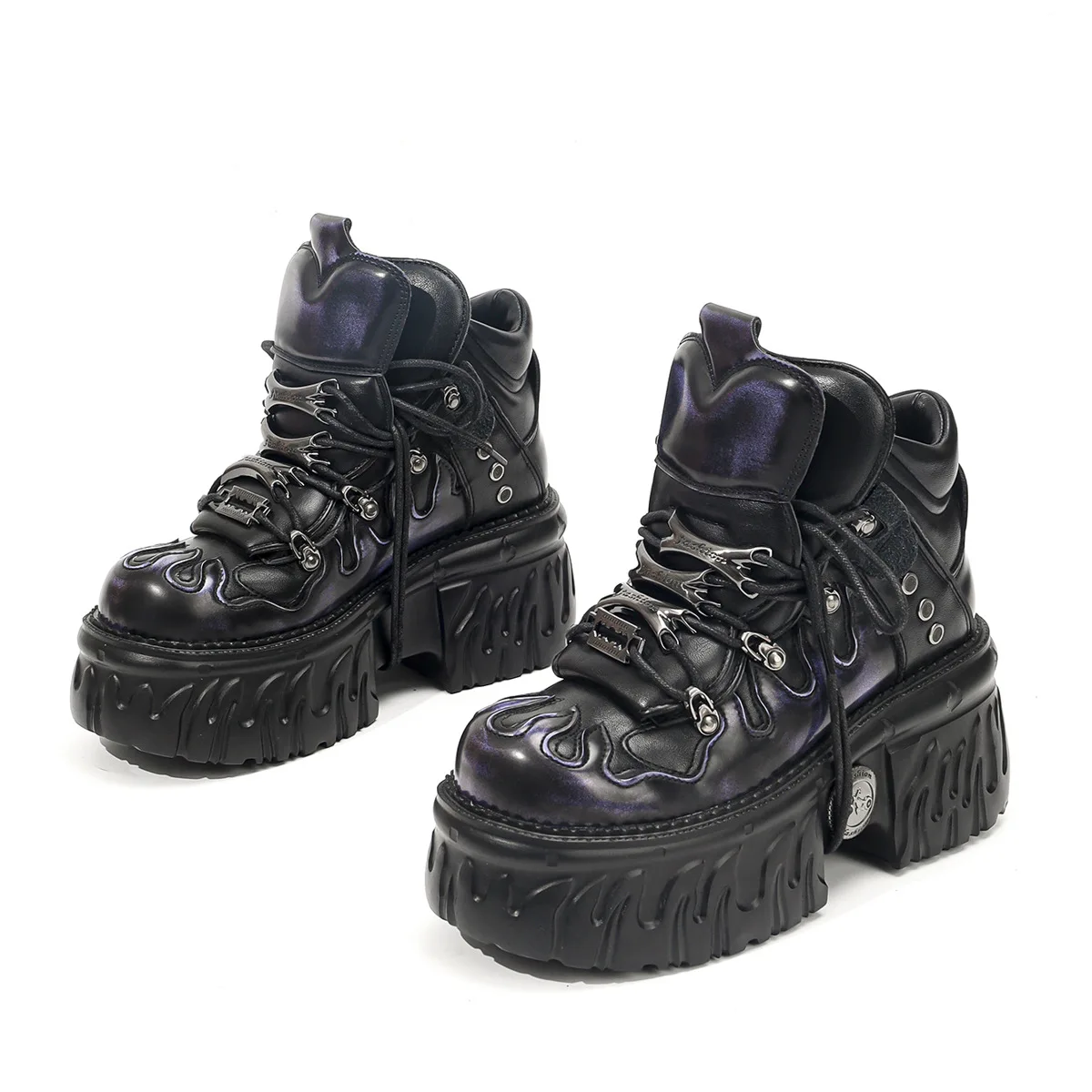 

2026 Men and Women Same Style Goth Dark Muffin Platform Punk Metal Heightening Single Polished Locomotive Shoes