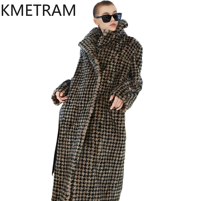 سترة نسائية من فرو المنك الطبيعي لعام 100% بنمط houndstooth معطف طويل من الفرو الحقيقي معاطف شتوية فاخرة ملابس نسائية 2025 schuba femenska