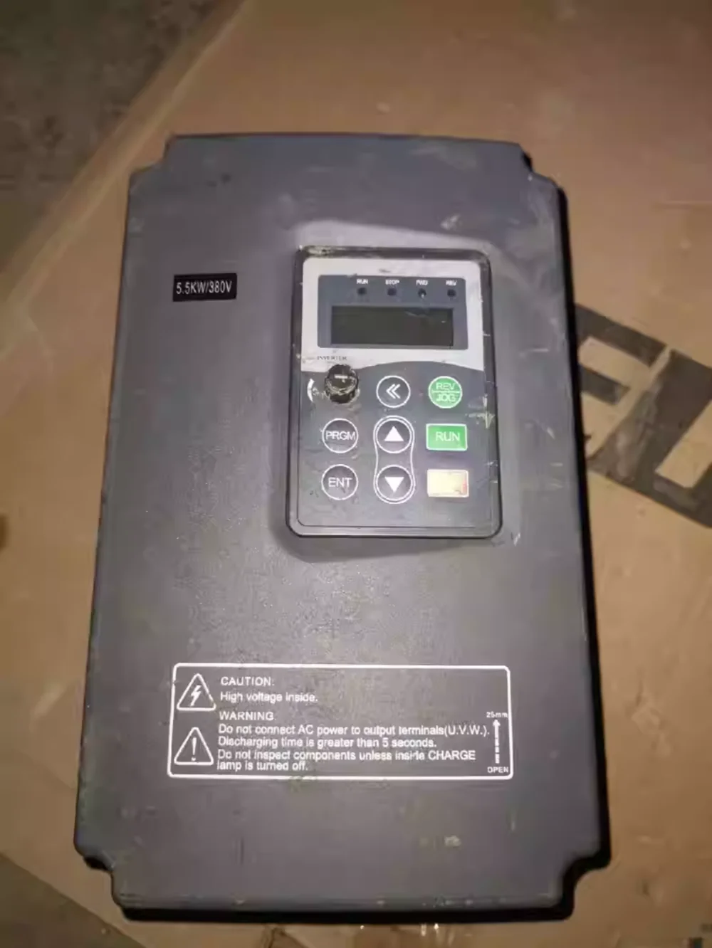 

Frequency converter 8000B-5.5RG/7.5P-C4