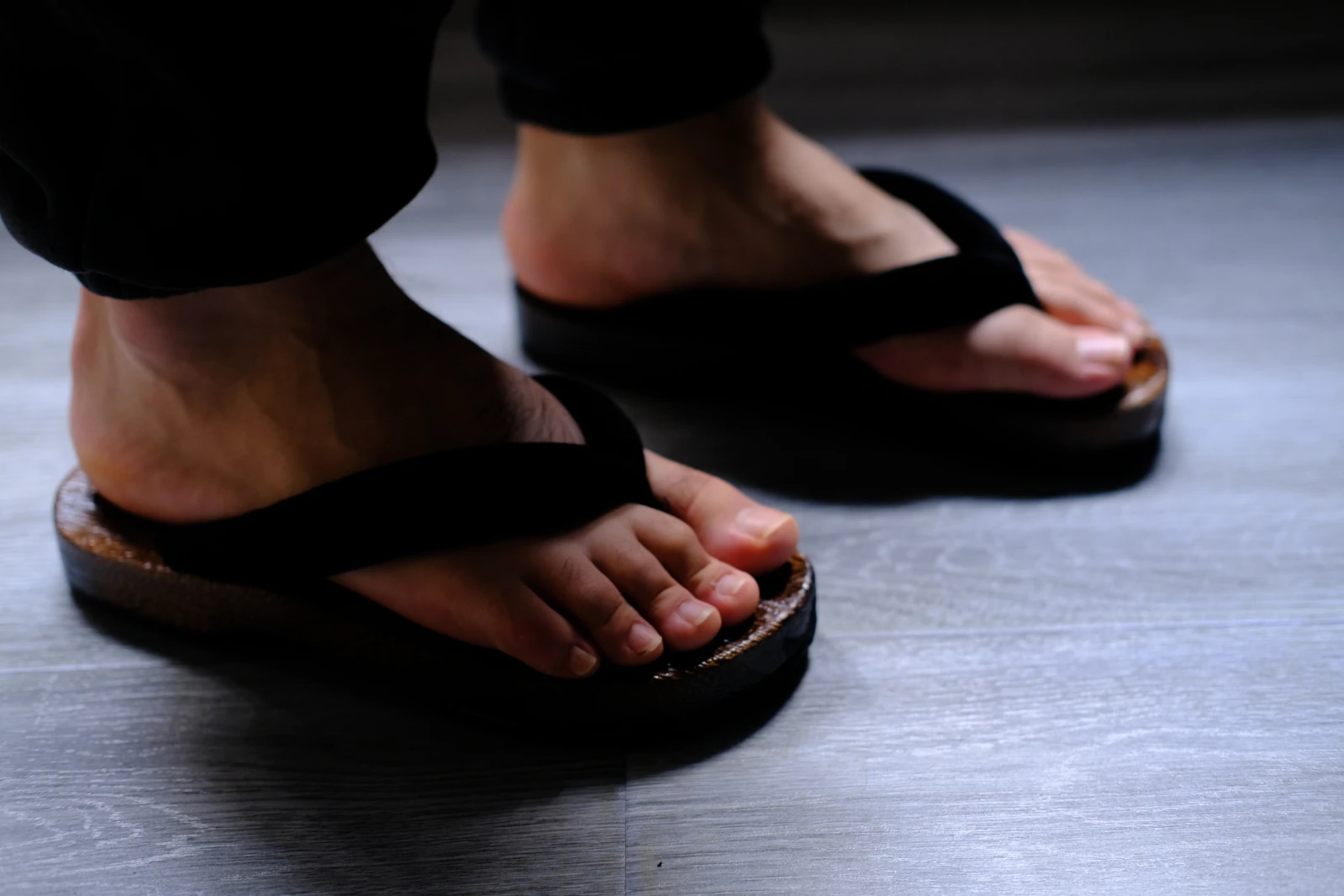 Mann Frauen Hausschuhe Japanische Geta Flip-Flops Cos Demon Slayer Holz Dicke Sohle Coplay Schuhe Hausschuhe Japanische Clogs Sandalen – Detail 11