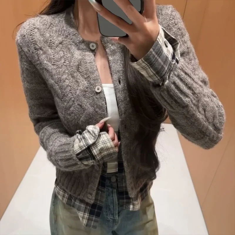 เสื้อสเวตเตอร์ผู้หญิงคุณภาพสูง ผ้าฝ้ายผสมโพลีเอสเตอร์ลายตารางสองชั้น ให้ความอบอุ่น สไตล์เรโทรและลำลอง รุ่น 25100125