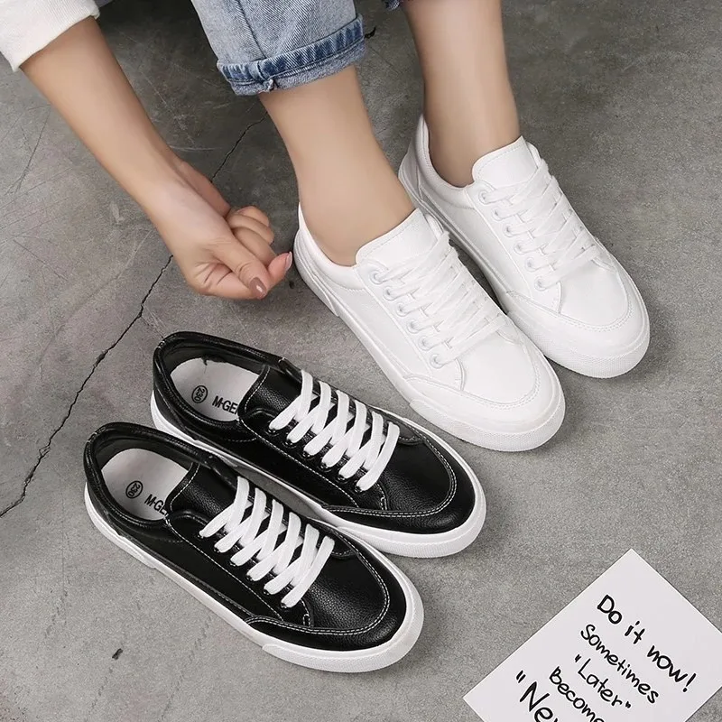 Big Size 43 44 White Leather Shoes Women\'s Low Top Sneakers Vulcanize Athletic Shoes Couple Trainer Woman Canvas Sneaker Tenis