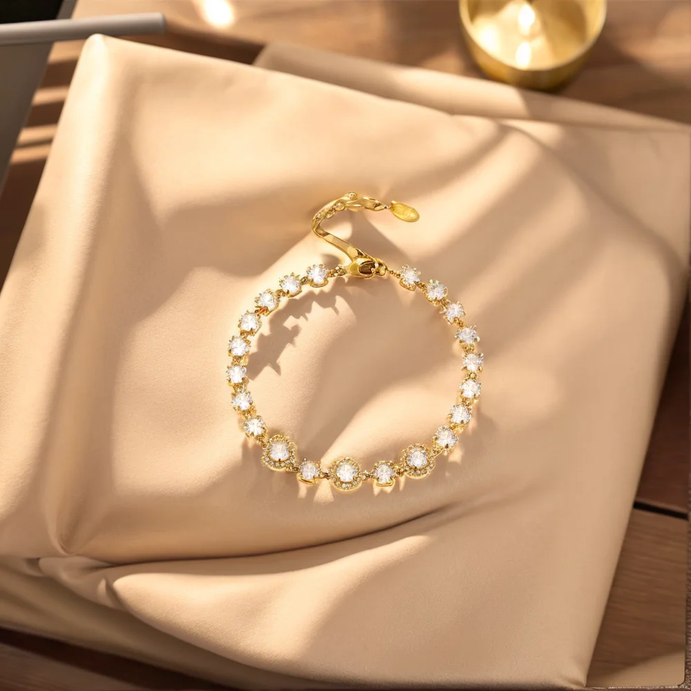 

Women's Bracelet with Simple Design Inlaid with Zircon Stainless Steel Fashionable and Versatile Jewelry Accessories