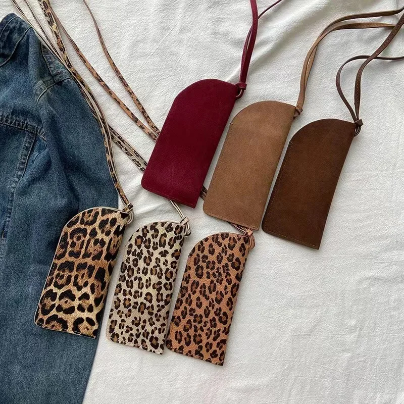 תיק כוסיות תלוי חדש מקוריאה בסגנון אופנתי, תיק מיני לנשים עם צווארון תלוי, תיק נייד עם הדפס נמר