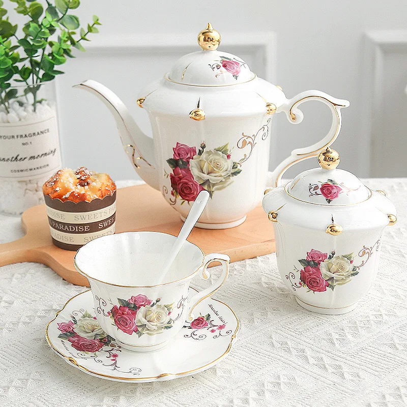 English coffee cup luxury European afternoon tea tea set small exquisite Bone China western food plate ceramic cup and plate