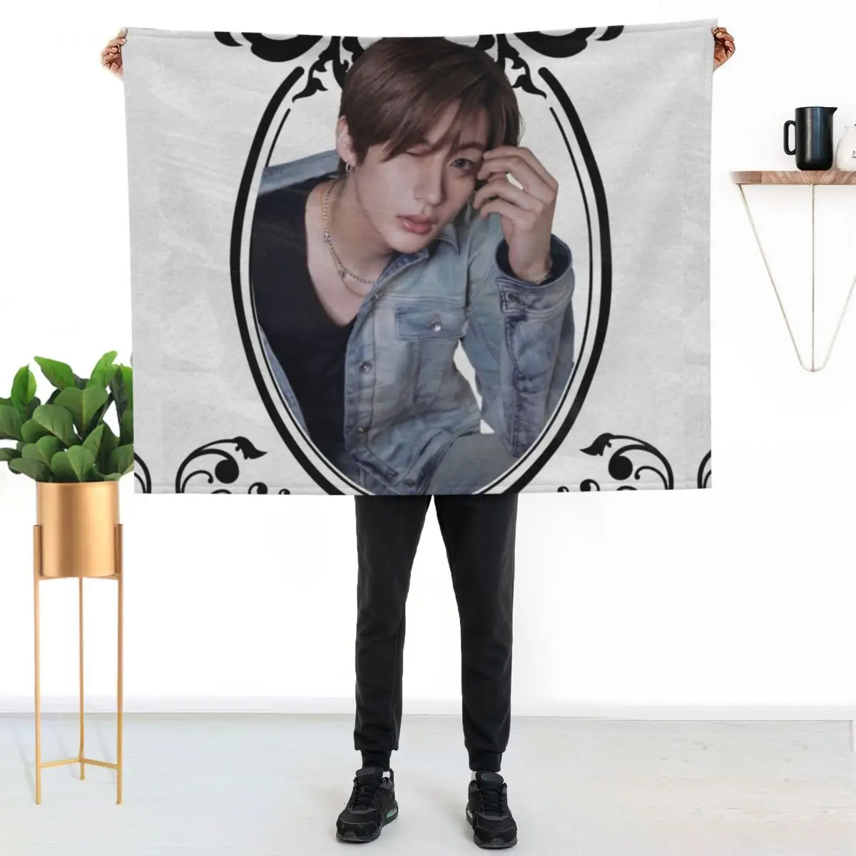 

Riize Anton Throw Blanket Breathable Lightweight Blanket for Adults Kids