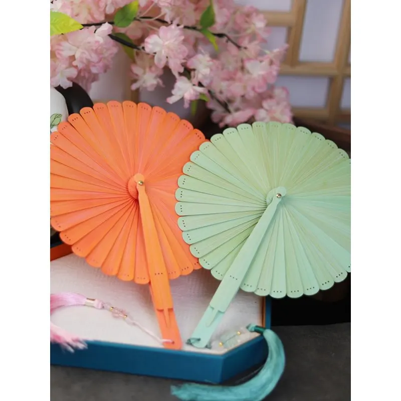 folding fan Chinese style solid color fruit green all bamboo handmade round bamboo fan portable foldable retro wind group fan