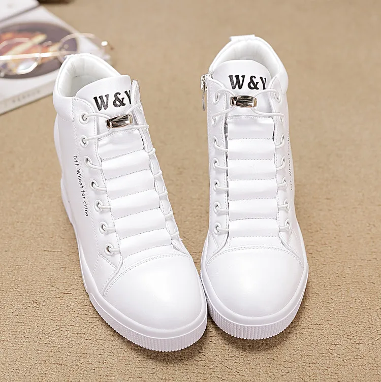 النساء أحذية رياضية إسفين الكعوب الارتفاع زيادة أحذية نسائية عادية الدانتيل يصل سستة حذاء أبيض المنحدر كعب عالية أعلى التمهيد للنساء