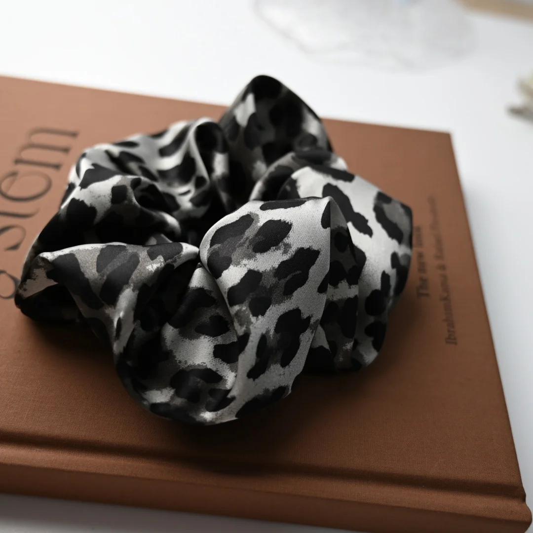 Scrunchie French Fashion Leopard Scrunchies With Chiffon Hair ties for Girls and Women Headwear Hair Accessories