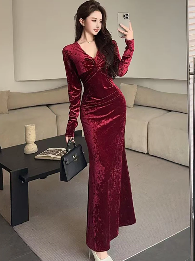 Damen-Maxikleid aus rotem Samt mit langen Ärmeln, plissiert, V-Ausschnitt, 2025, Vintage-Luxus-Abendkleid, Herbst-Winter, koreanisches elegantes Abendkleid