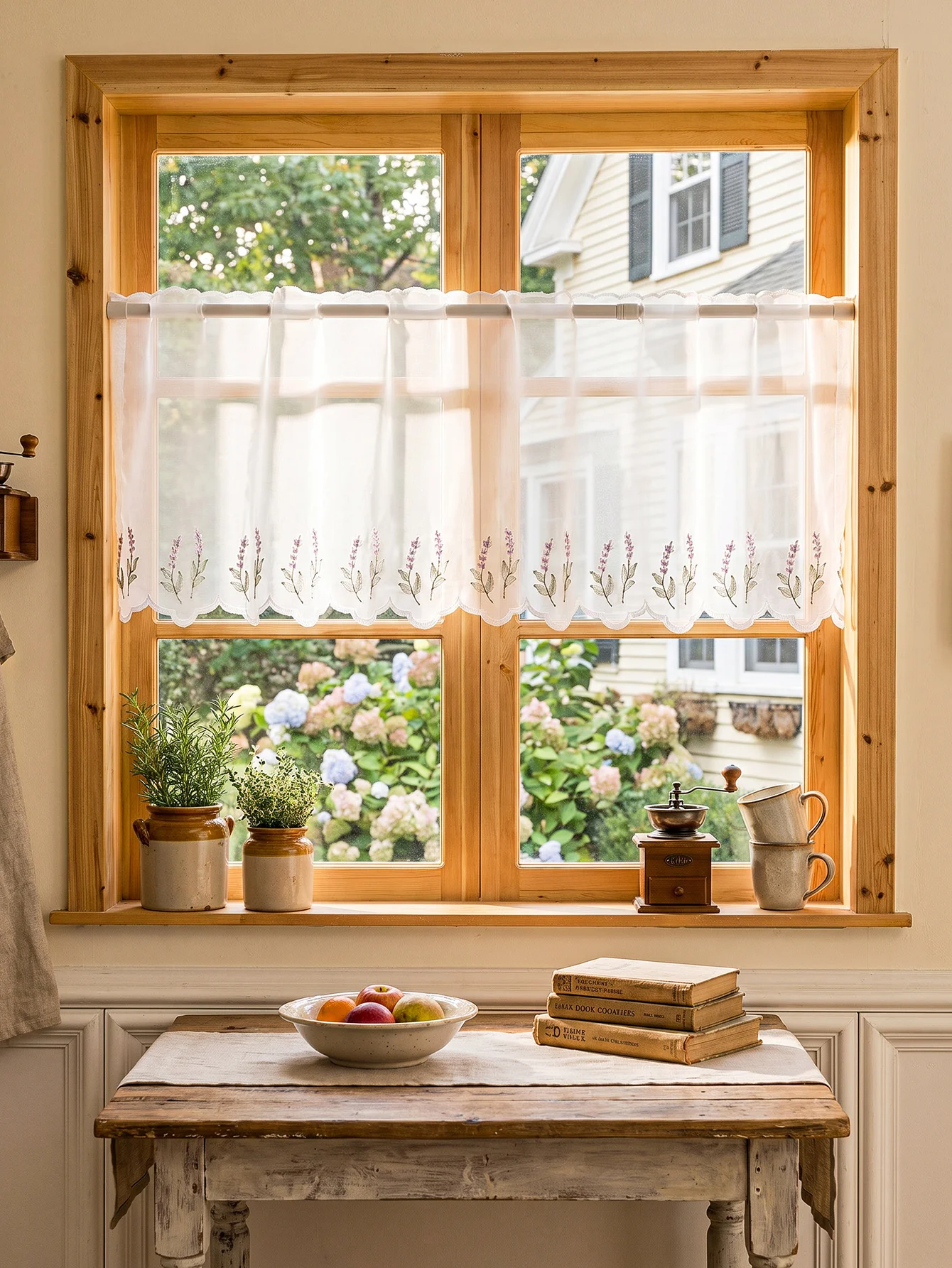 ستارة شفافة بلون أبيض فاتح مع - مراجعة Embroidery Kitchen وسعره