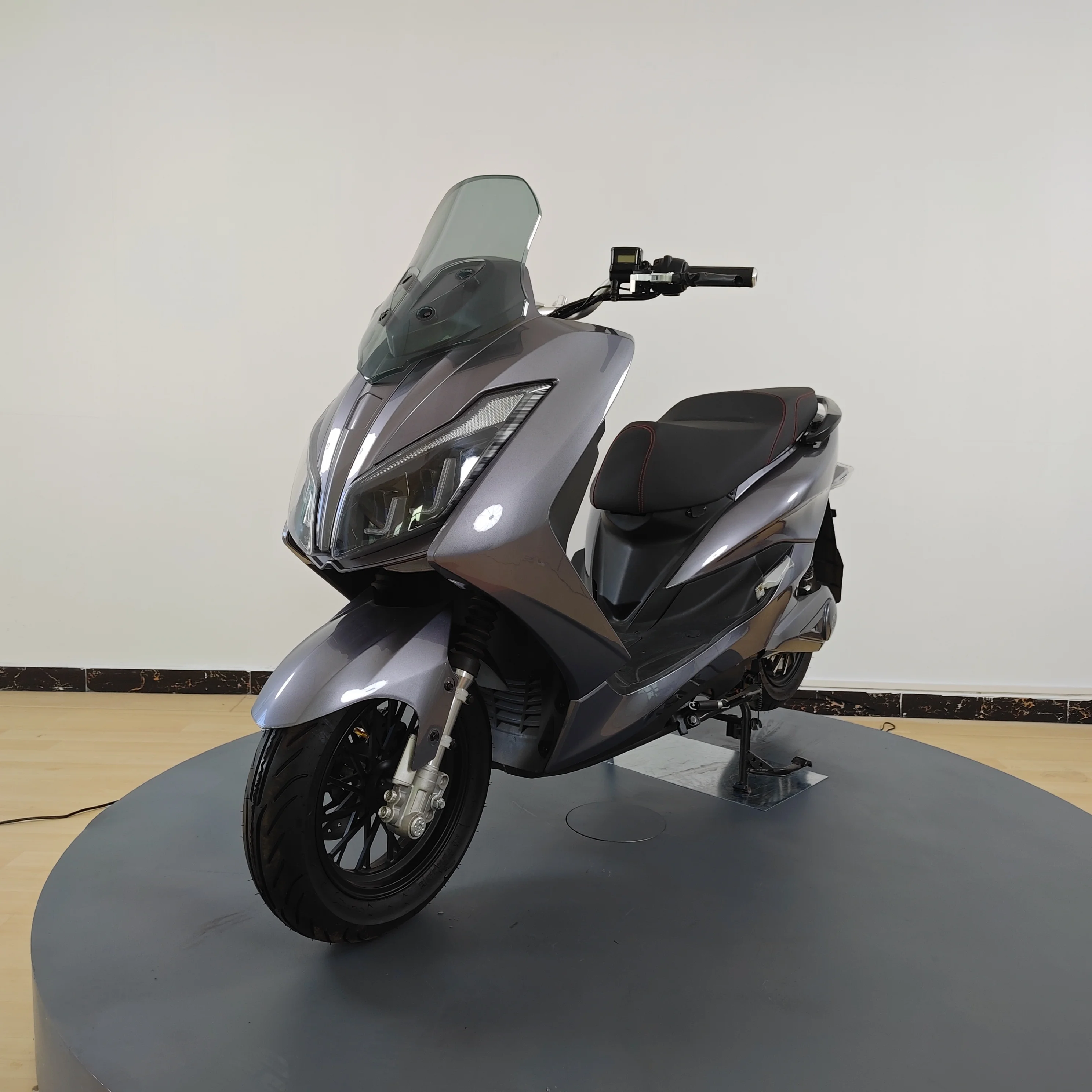 WB2026 Hot-selling 80km/h 72V20AH 3000W motor electric sports motorcycle, two-wheeled electric motorcycle, electric motorcycle