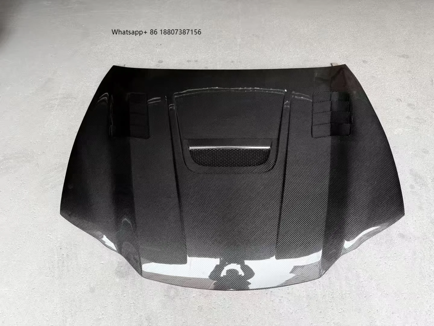 

forLexus GSF Modified High Quality Carbon Fiber Hood Engine Cover with Bolts 2012+