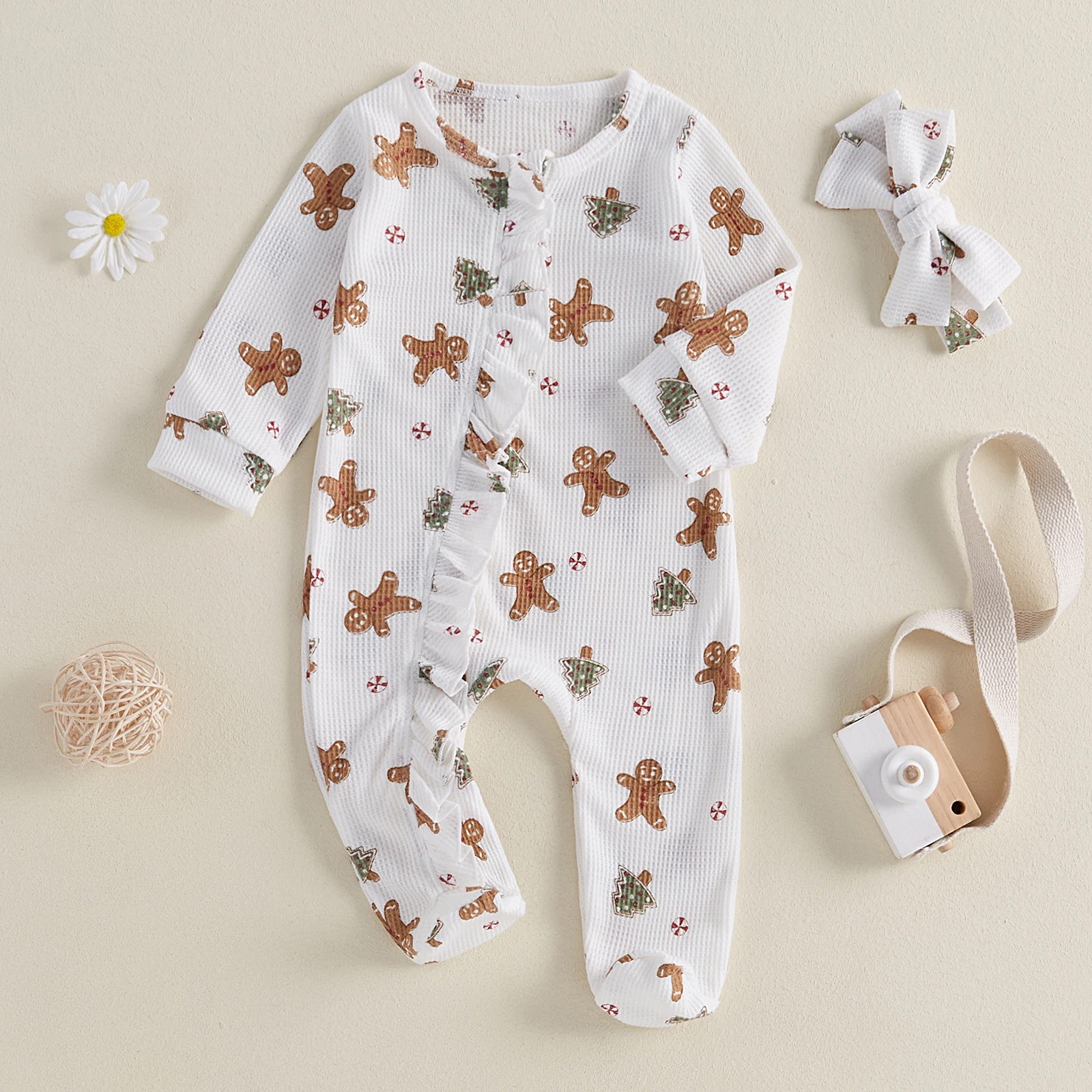 BeQeuewll Newborn Baby Girls Footies Christmas Kids Clothes Long Sleeve Gingerbread Print Ruffle Infant Romper with Headband