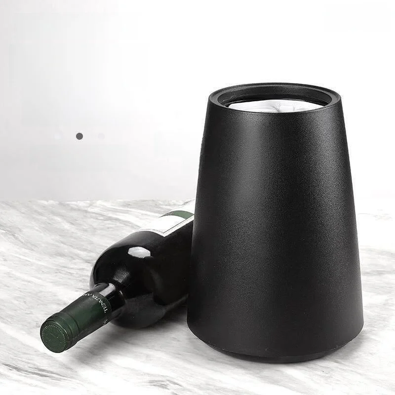 

Quick Cooling Champagne Red Wine Plastic Ice Bucket Insulated Wine Cooler Tool Portable Freezing Water Bottle for Dining Table