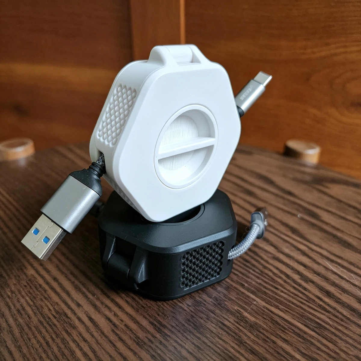 デスクトップ用マウスケーブル整理ケース、パソコン用オフィスケ - Office Technologies のレビューと価格