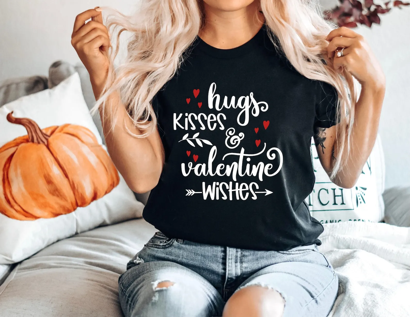 

Hugs Kisses and Valentine's Wishes Tee Day Shirt Gift For Her