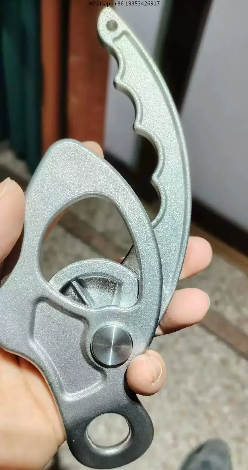 Neuer Chicken Rib Descender Kletterseil-Abseilapparat SRT Easy Rope eignet sich für Abseilungen bei Höhenarbeiten, insbesondere für die Abstiegseinsätze von Chicken Wings.